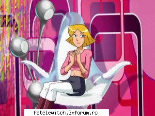 Clover - Clover e preferata mea.E draguta si frumoasa foc - Totally Spies